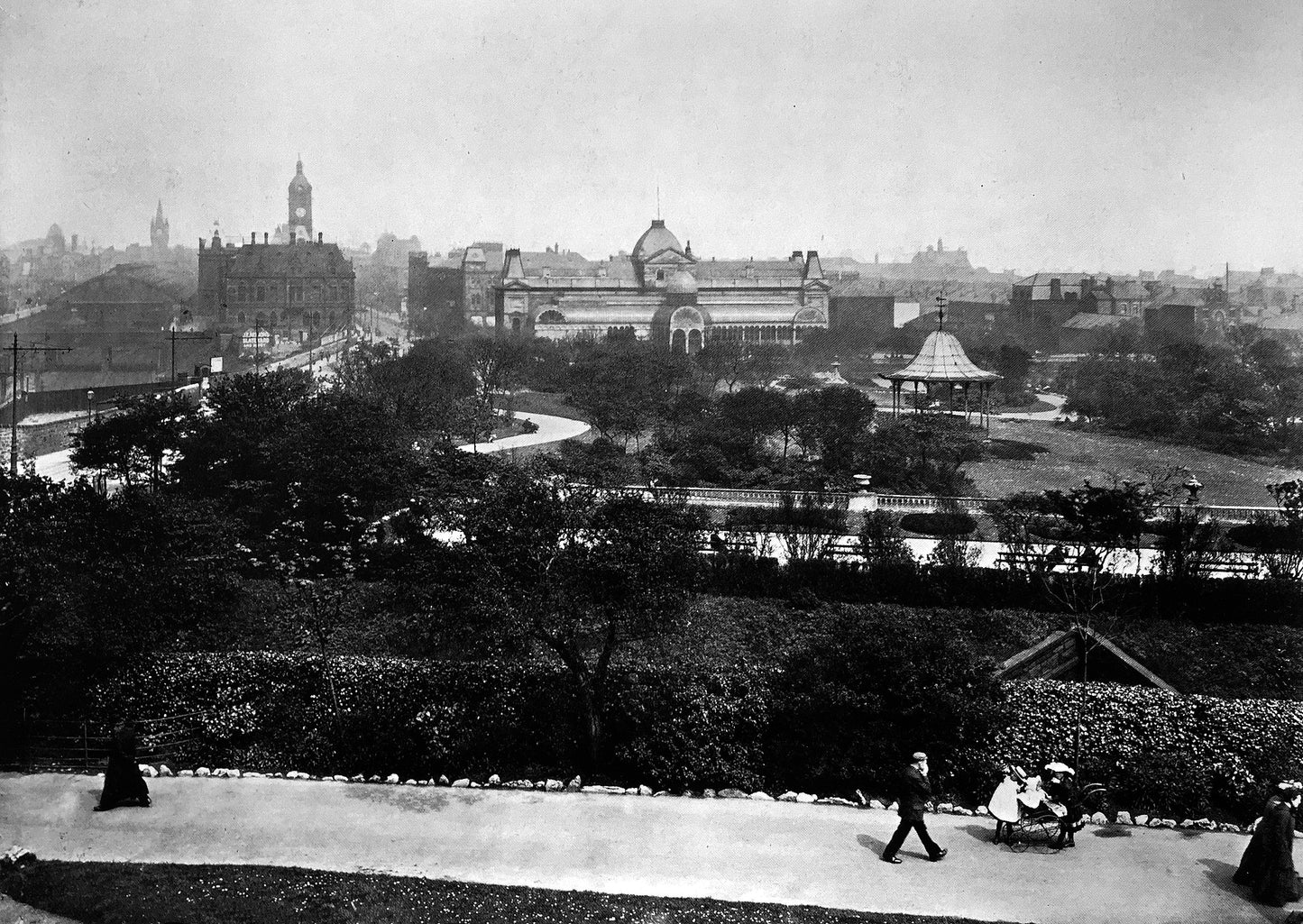 Sunderland Photographs - General View from Mowbray Park