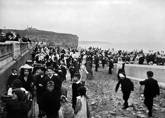 Sunderland Photographs - The Sands, Roker